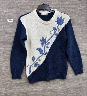 Vintage Carducci Sweater Womens Small Blue Floral Embroidered Knit Pullover Top